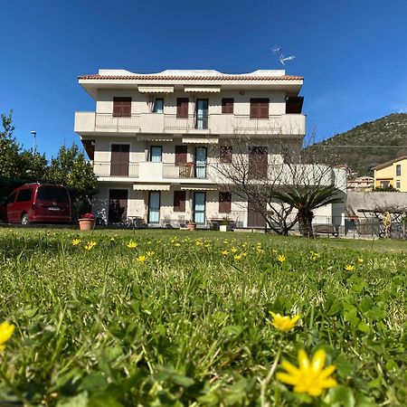 I Fiori Di Pietra Apart otel Pietra Ligure Dış mekan fotoğraf