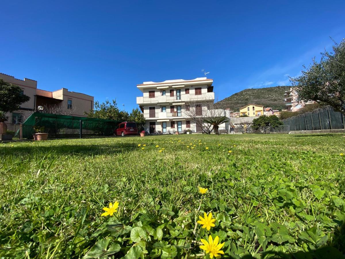 I Fiori Di Pietra Apart otel Pietra Ligure Dış mekan fotoğraf