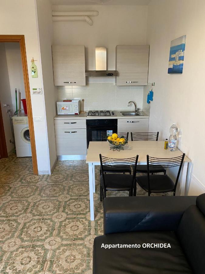 I Fiori Di Pietra Apart otel Pietra Ligure Dış mekan fotoğraf